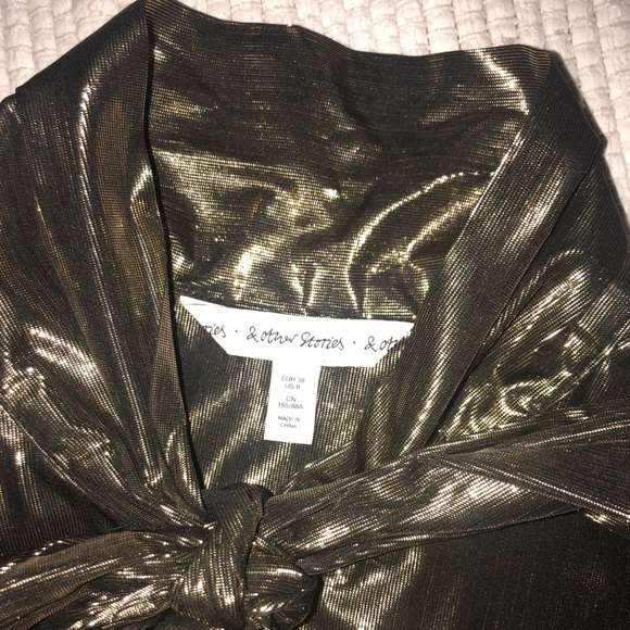 SOLD & other stories gold bow shirt - Picture 2 of 3